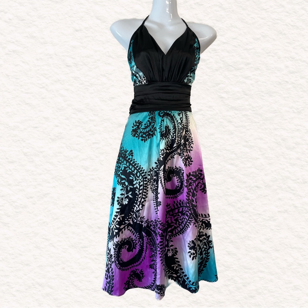 Le Chateau XS Halter Dress Ombré Paisley Lightweight material